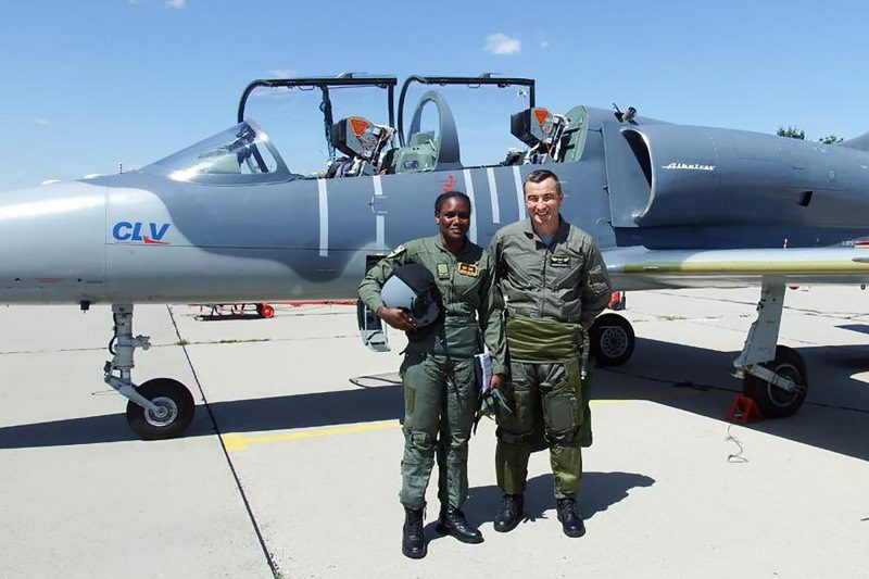 Nigeria’s L-39 pilots complete their training in LOM Praha